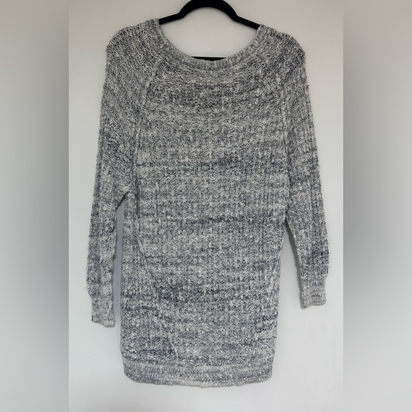 Free People Marled Gray and White Sweater Tunic Size Medium - Picture 5 of 6